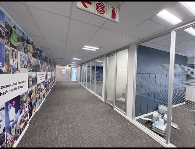 760M² OFFICE TO LET IN VORNA VALLEY